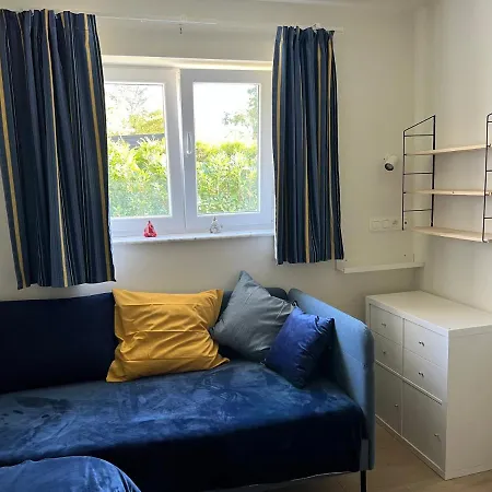 Les Cerisettes Apartment *