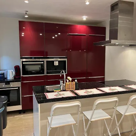Les Cerisettes Apartment